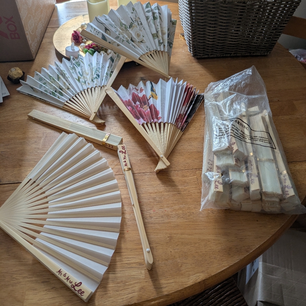 20 White Elegant White Fans 3 Floral Hand Fans